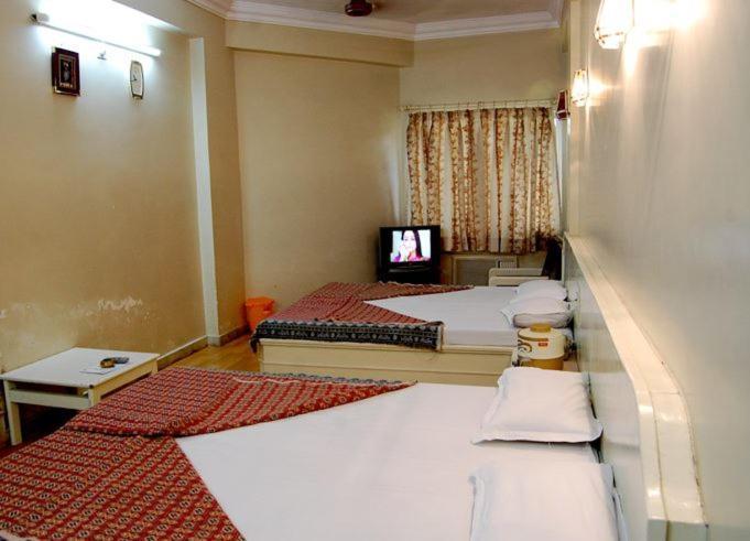 Vandana Hotel Nāthdwāra Buitenkant foto